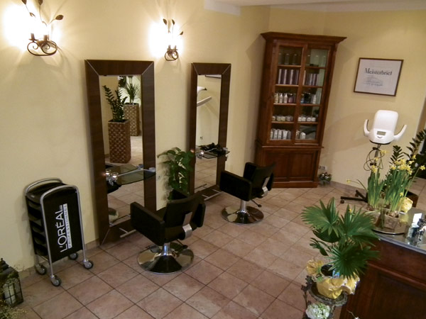 Friseursalon Arbeit 2